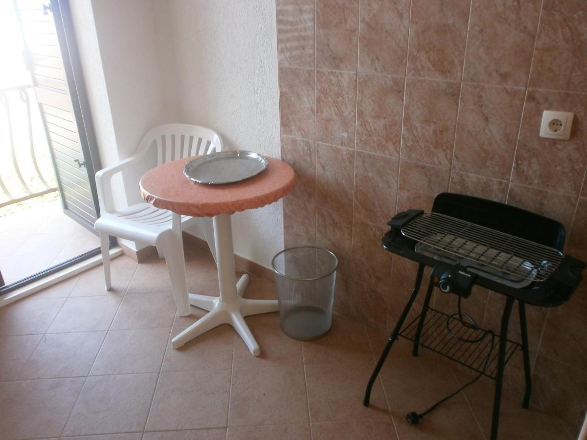 Apartments By The Sea Podgora, Makarska - 12326 Buitenkant foto