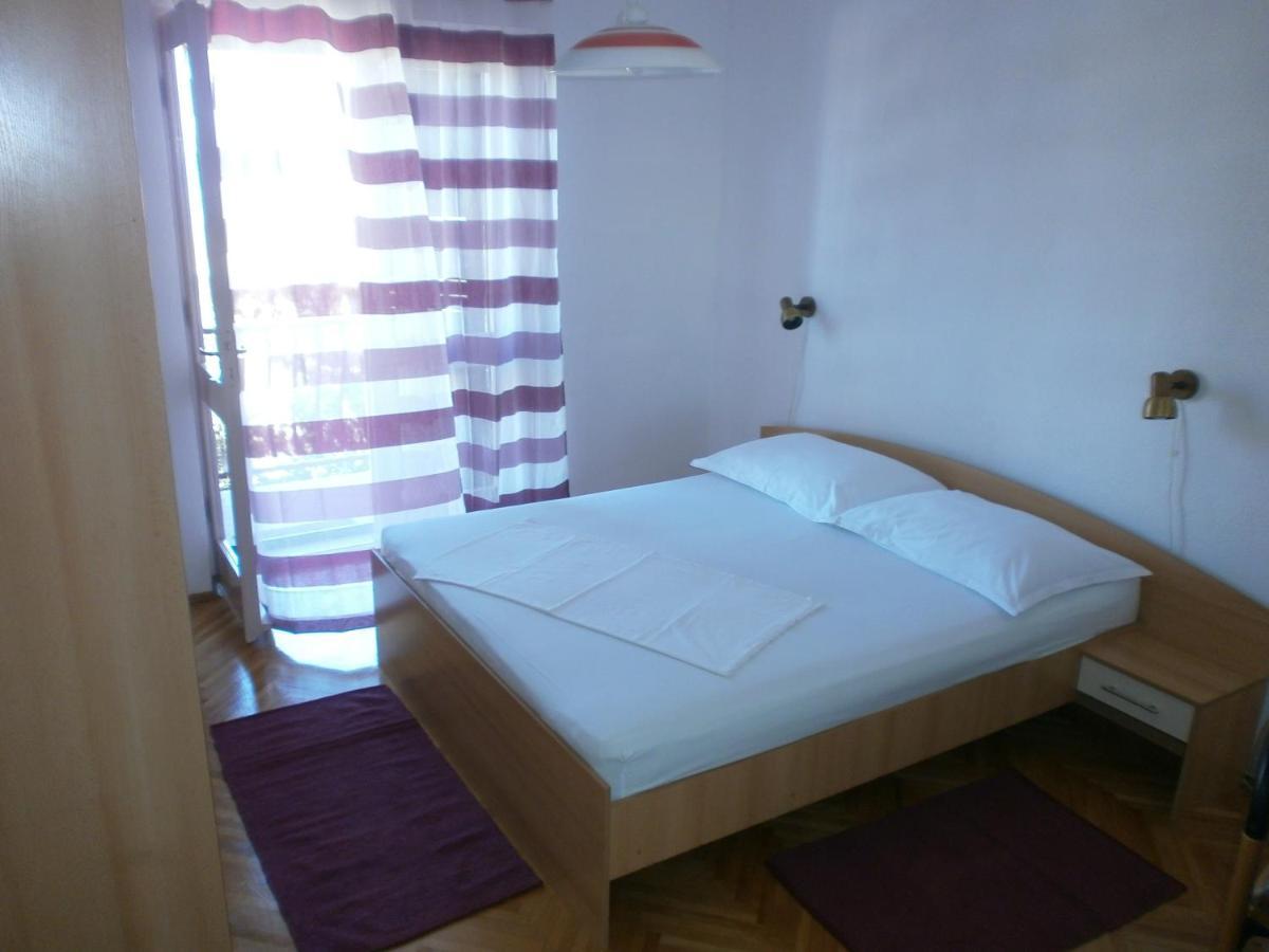 Apartments By The Sea Podgora, Makarska - 12326 Buitenkant foto