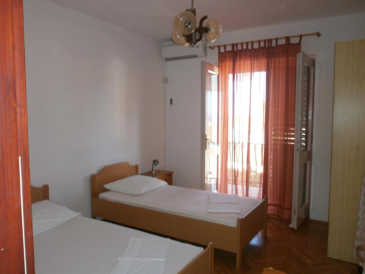 Apartments By The Sea Podgora, Makarska - 12326 Buitenkant foto